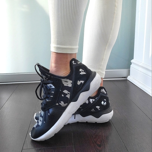 adidas Tubular Runner Womens Shoes- Size 7 - Picture 7 of 9